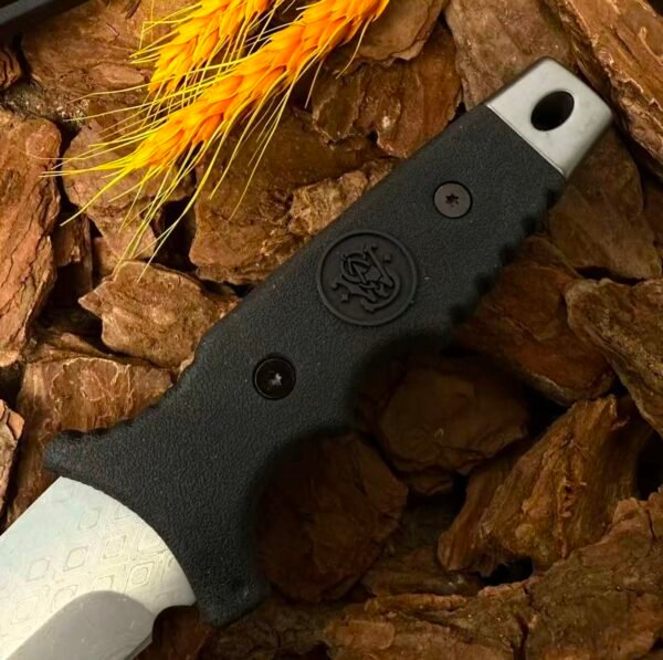 Damascus steel, square-headed laomo