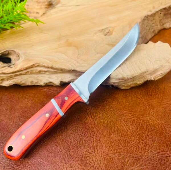 Red sandalwood knife