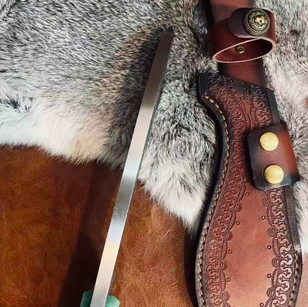 Dragon Scale Dog Leg Knife